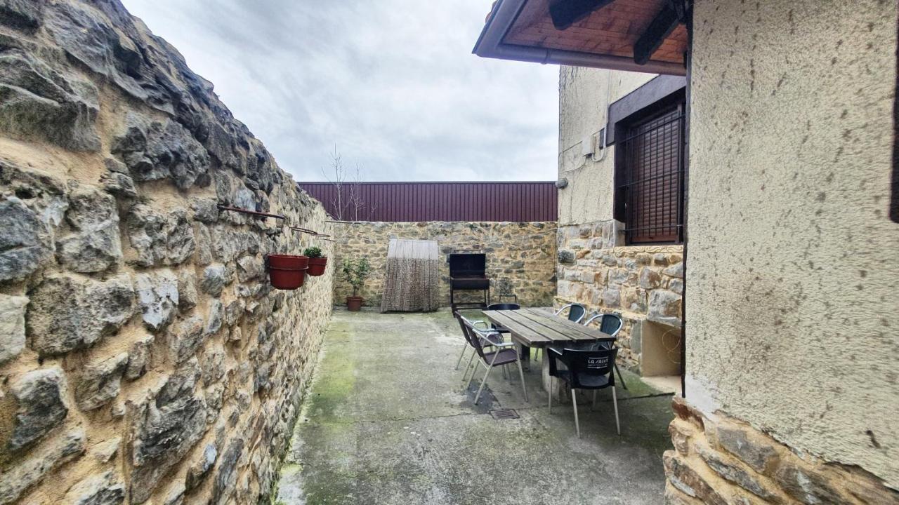 Tuul Etxea, Habitacion En Caserio A 8Km De Bilbao, Bano Compartido Galdakao Bagian luar foto