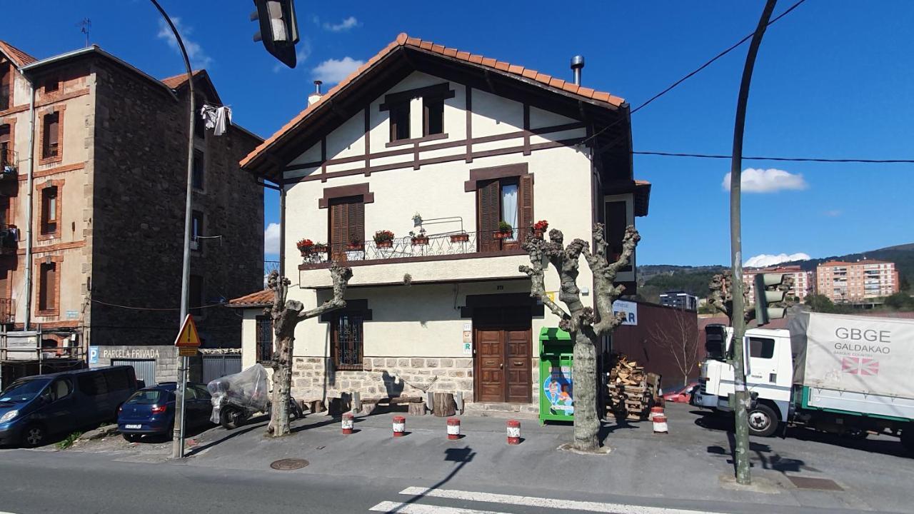 Tuul Etxea, Habitacion En Caserio A 8Km De Bilbao, Bano Compartido Galdakao Bagian luar foto