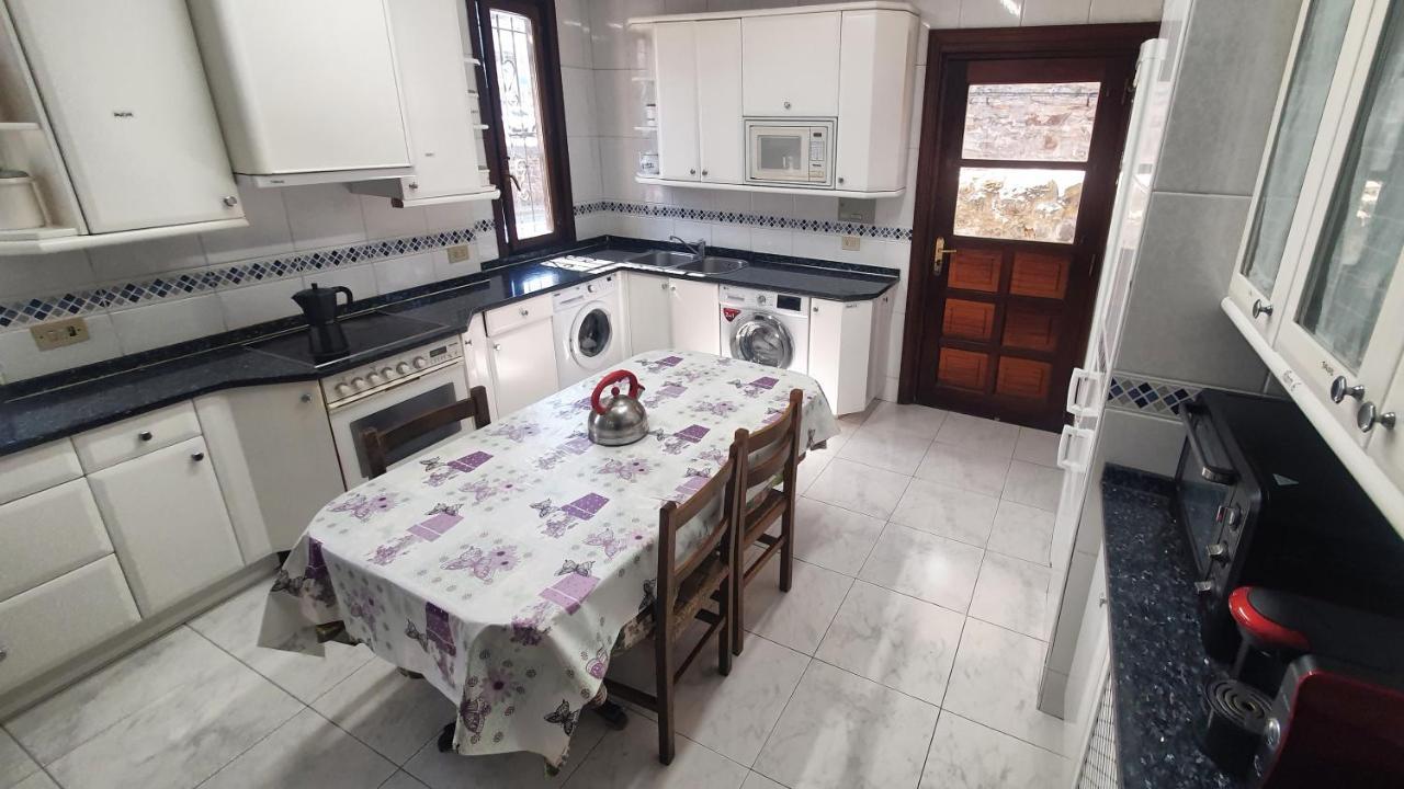 Tuul Etxea, Habitacion En Caserio A 8Km De Bilbao, Bano Compartido Galdakao Bagian luar foto
