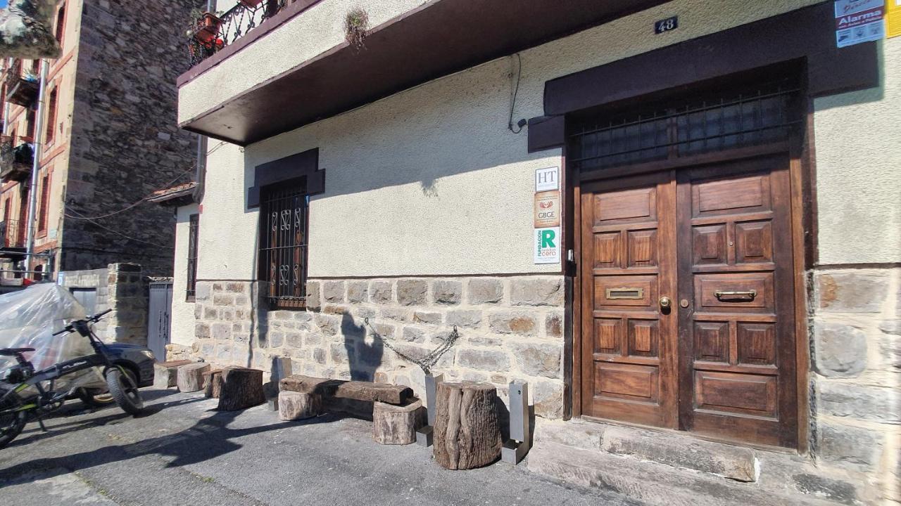 Tuul Etxea, Habitacion En Caserio A 8Km De Bilbao, Bano Compartido Galdakao Bagian luar foto