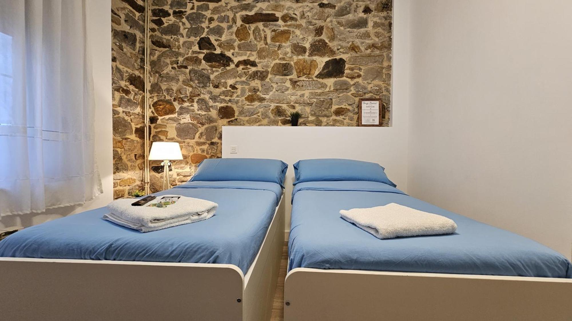 Tuul Etxea, Habitacion En Caserio A 8Km De Bilbao, Bano Compartido Galdakao Bagian luar foto